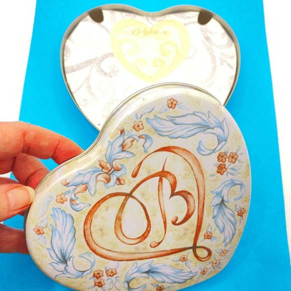 BRIGHTON Heart Large Jewelry Covered Tin - Picture 3 of 9